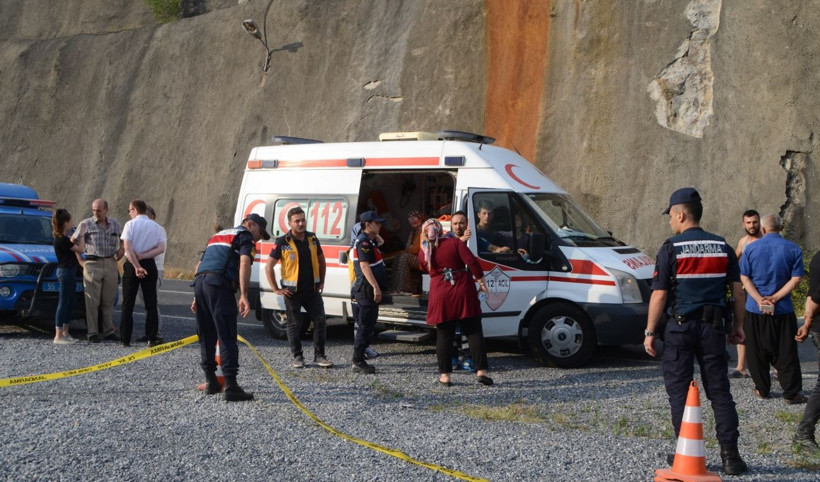 Samsun'da bir kişi otomobilini baraj gölüne sürdü - Resim: 2