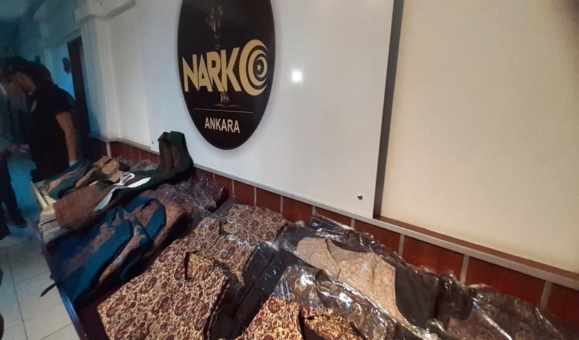 Ankara'da Osmanlı kaftanları ile uyuşturucu sevkiyatına 2 gözaltı - Resim: 4