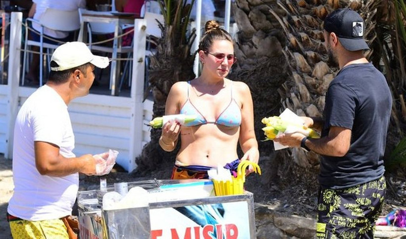 '34 beden oldum' diyen Buse Varol'un kilolu hali alay konusu oldu - Resim: 4