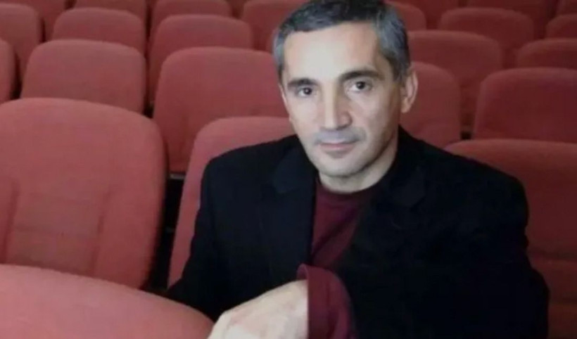 43 yıllık evlilik 10 dakikada bitti! Ünlü yapımcı Şükrü Avşar eşinden boşandı: İhanetin bedeli... - Resim: 2