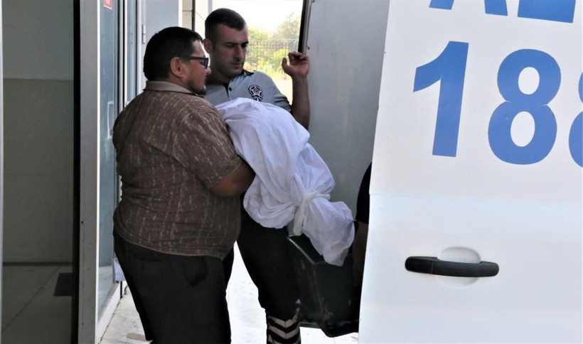 Amcanın zor anları boğazları düğümledi minik Mehmet'in cansız bedenini böyle taşıdı - Resim: 2
