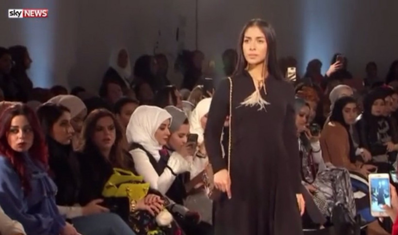 Londra Moda Haftasında bir ilk - Resim: 1