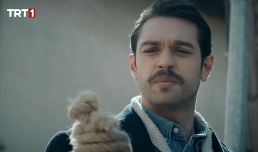 Reytingde 5'ine birden fark attı zirveyi gören şaşırdı: Kaderimin Oyunu Kara Tahta Yalnız Kurt Arka Sokaklar Aziz - Resim: 2