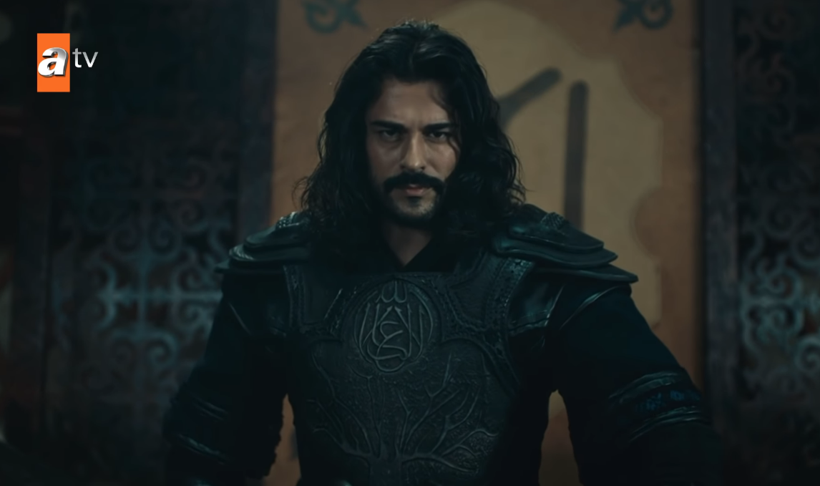 Kuruluş Osman'ın setinde Fahriye Evcen Karan bebekle Burak Özçivit'i ziyaret etti - Resim: 1