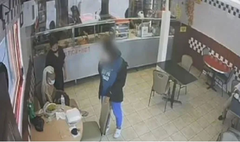 14 yaşındaki kız restoranda doğurdu bebeği bırakıp kaçtı - Resim: 3