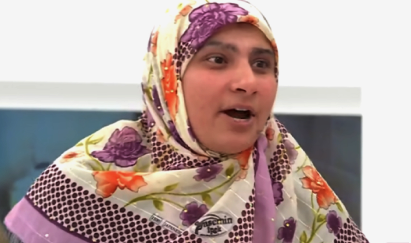 Esra Erol'daki sinir hastası Cemile'den flaş değişim! Başörtüsünü çıkarıp ortaya çıktı, son hali olay... - Resim: 4