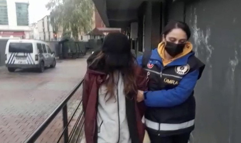 Ümraniye'de genç kız tartıştığı babasını sırtından bıçaklayarak öldürdü 5 suç kaydı çıktı - Resim: 3