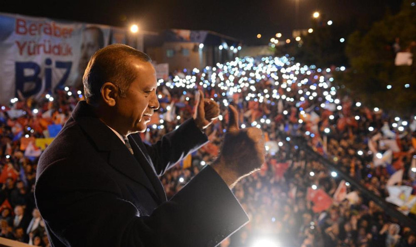 Erdoğan cep telefonlarıyla karşılandı - Resim: 3