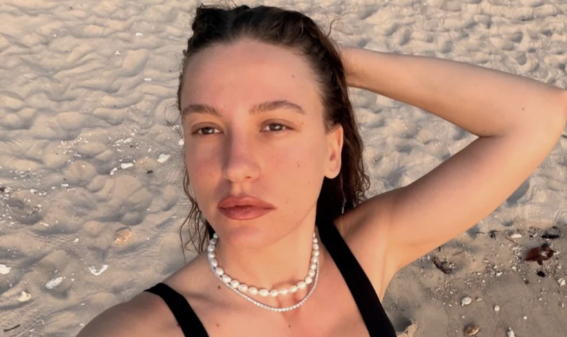 Serenay Sarıkaya tatili noktaladı! Tatil sonrası servet değerinde iki imza attı... - Resim: 3