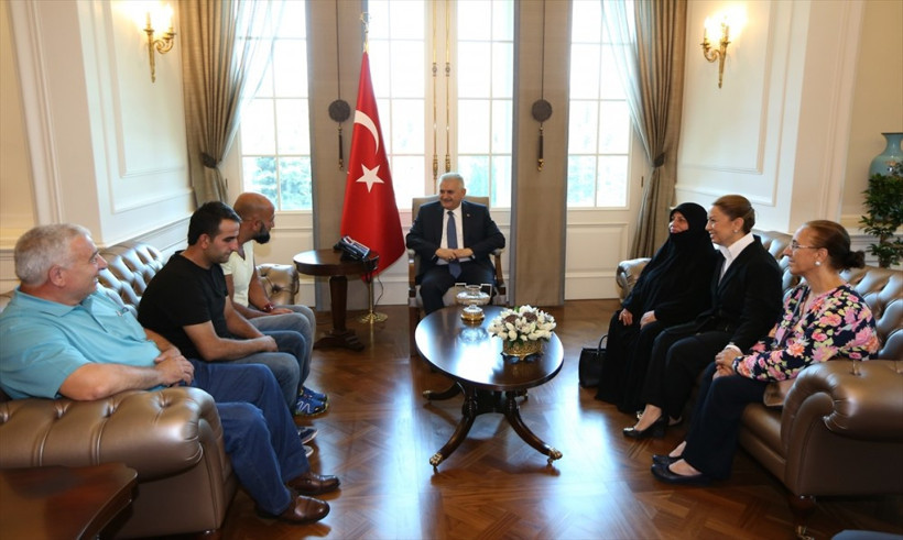 Darbeyi önleyen kahramanlardan Yıldırım'a ziyaret! - Resim: 3