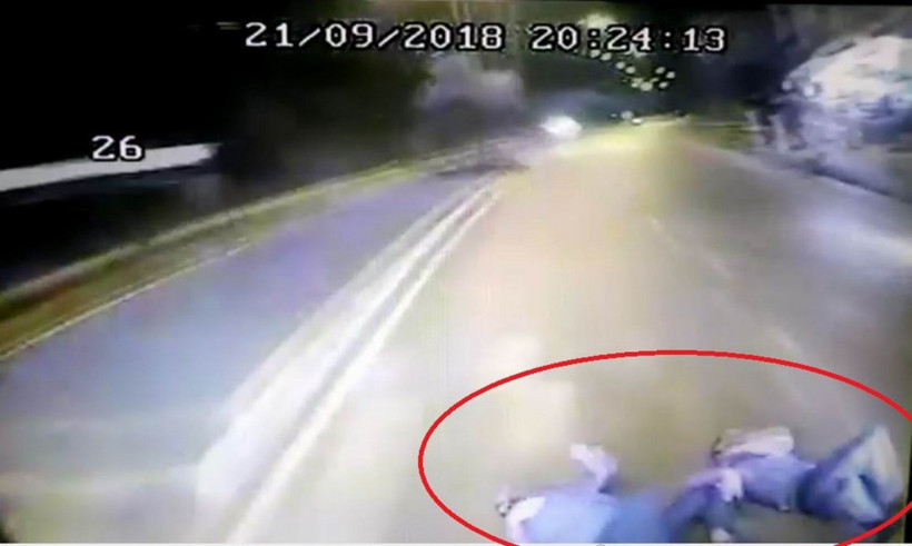 Dehşet anları! Motosikletteki iki kişi böyle öldü - Resim: 4