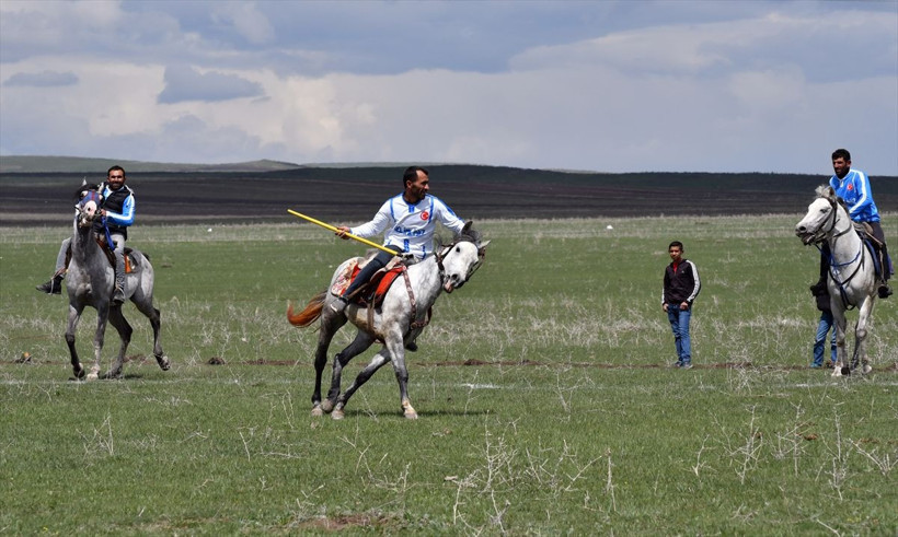 Karslılar ramazan ayında böyle eğleniyorlar - Resim: 2