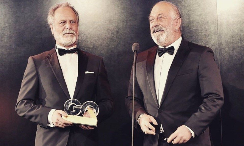 Özge Ulusoy'dan birçok ünlüye inat ters köşe paylaşım! Ünlü manken geçmişi tercih etti - Resim: 3