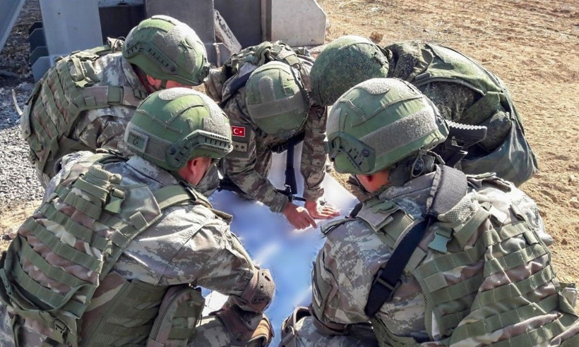 Türk ve Rus askerlerinin beşinci ortak kara devriyesi tamamlandı - Resim: 3