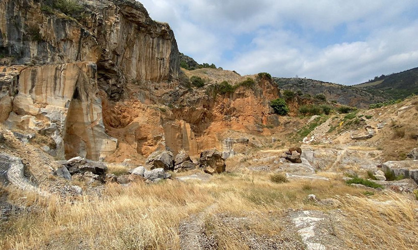 Bursa'da 2 bin yıllık Herkül kaya kabartmasına saldırı - Resim: 1