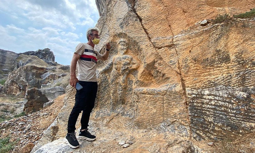 Bursa'da 2 bin yıllık Herkül kaya kabartmasına saldırı - Resim: 2