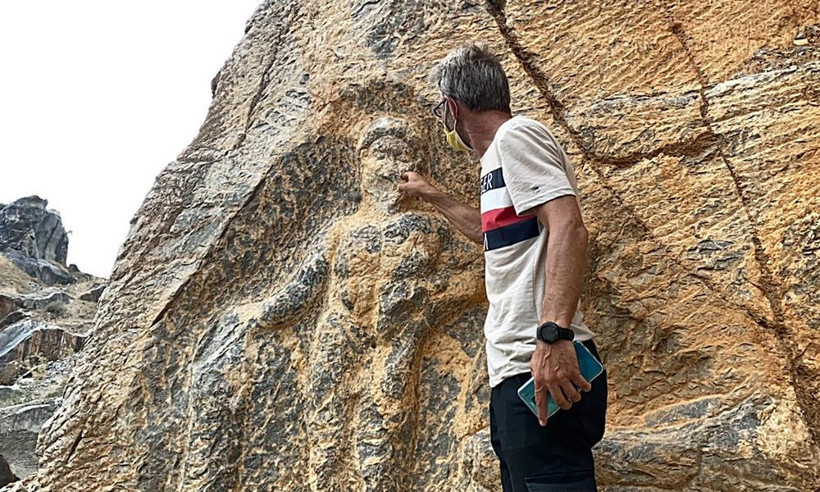 Bursa'da 2 bin yıllık Herkül kaya kabartmasına saldırı - Resim: 4