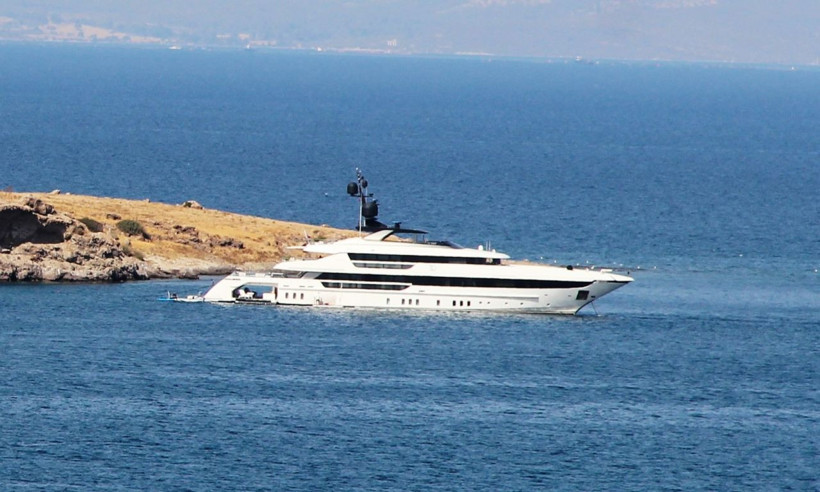 Rus milyarder 400 milyon dolarlık yatıyla 3 aydır Bodrum’da tatil yapıyor! İçinde yok yok - Resim: 3
