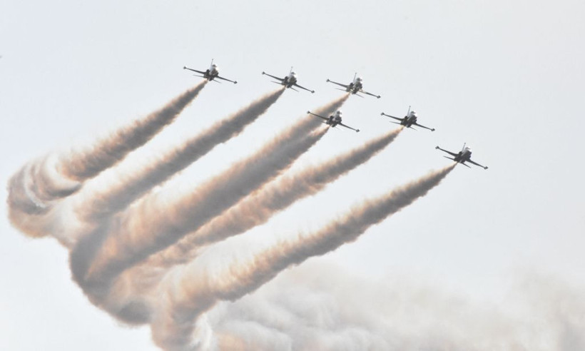 Türk Yıldızları Karadeniz semalarında! Gururlandıran görüntüler - Resim: 1