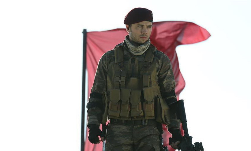 Bomba gibi gelen Söz dizisi oyuncuları kimdir?  - Resim: 1