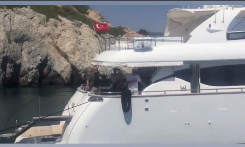 İstanbul'u sel aldı! İmamoğlu nerede etiketi TT oldu - Resim: 2