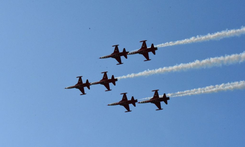 Türk Yıldızları Karadeniz semalarında! Gururlandıran görüntüler - Resim: 2