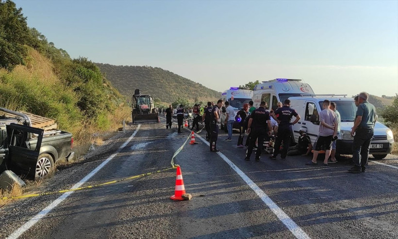 Seyir halindeyken üzerlerine düştü! Korkunç olay ölü ve yaralılar var - Resim: 3