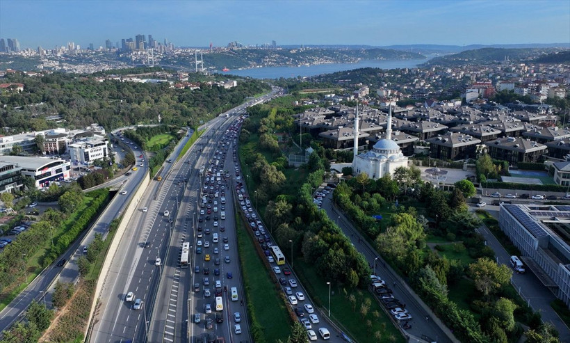 İstanbul'da trafik durma noktasına geldi! - Resim: 2