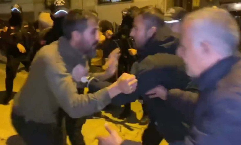 Esenyurt'ta terör örgütü yandaşlarının yürüyüşüne polis müdahalesi - Resim: 2