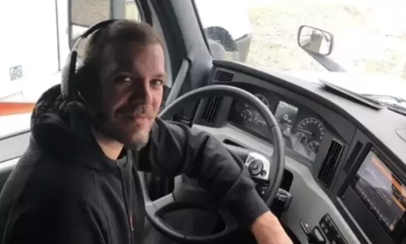 Tolga Karel Amerika’da bambaşka bir hayat yaşıyor! - Resim: 1