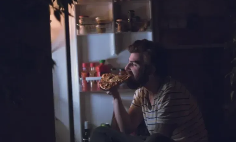 Gece yemek yiyenler dikkat! Sessizce ilerliyor ve hayatı mahvediyor - Resim: 6