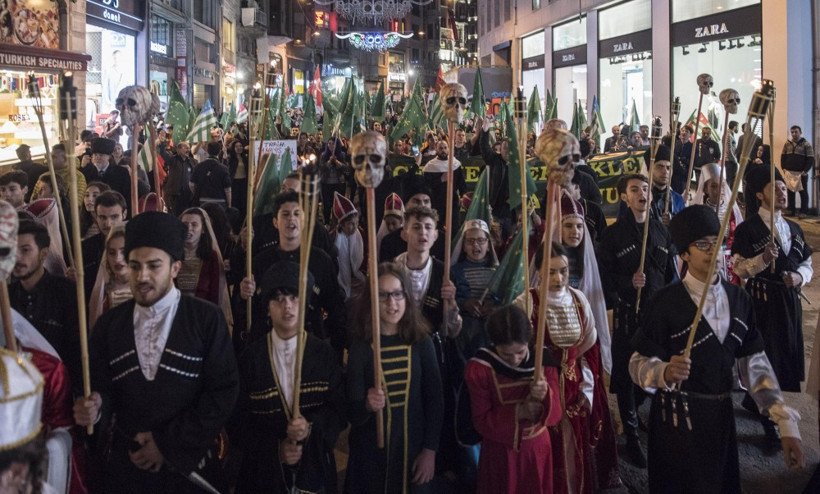 Çerkes Sürgünü  Taksim'de anıldı - Resim: 2