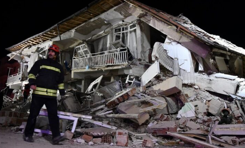 Ünlü isimler Elazığ depremiyle sarsıldı! 'Üzüntüden gözümü kırpamadım' - Resim: 1