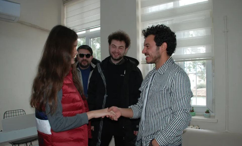 Şarkıcı Buray görme engelli hayranının en büyük hayalini gerçekleştirdi! Örnek davranış... - Resim: 2