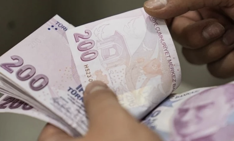 Emekli maaşlarında yeni düzenleme nasıl olacak? 65 üstüne seyyanen zam ve refah payı formülü - Resim: 8