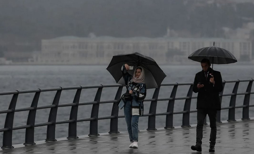 22 şehirde alarm! Meteoroloji sarı kodlu uyarı yaptı: Sağanak bekleniyor! İstanbul, Ankara, İzmir hava durumu... - Resim: 1