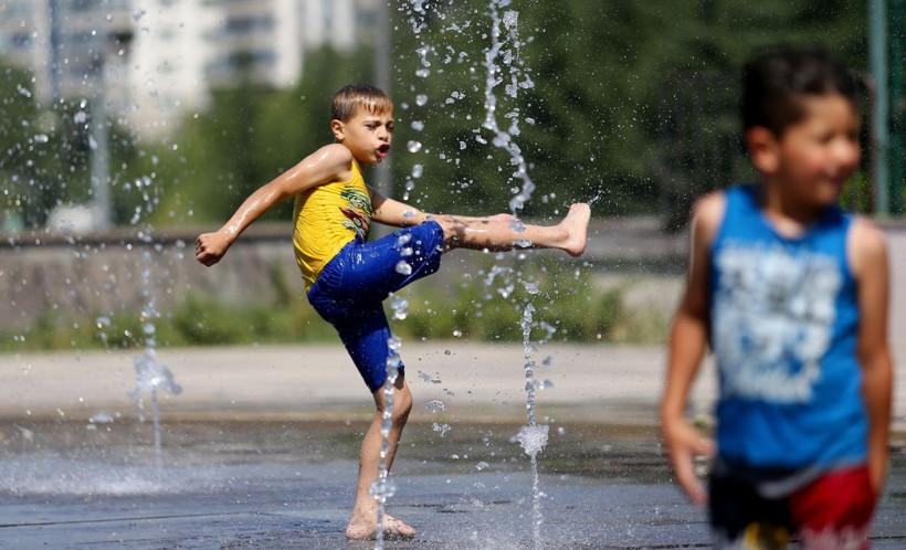 Bursa'da sıcaktan bunalan çocuklar oraya koştu! - Resim: 4
