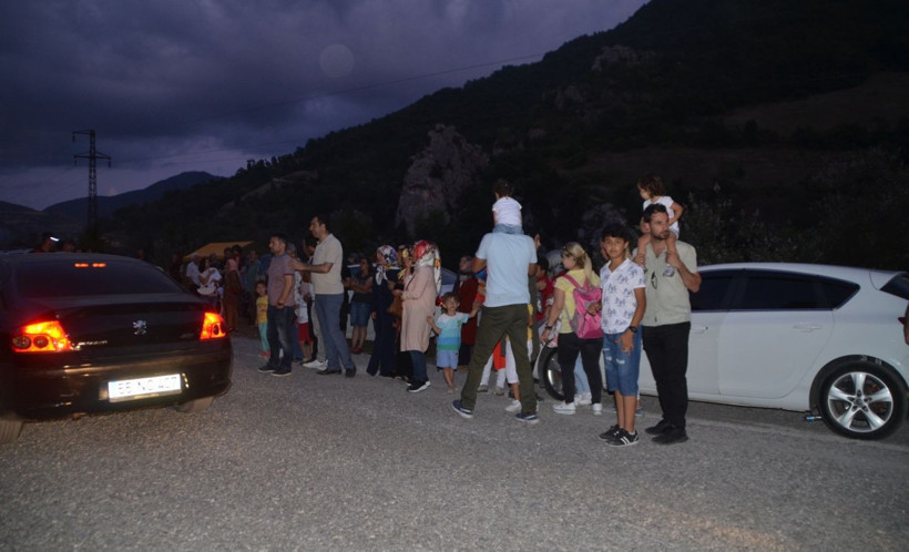 Samsun'da kayalıklarda selfie merakı sonu oluyordu - Resim: 4
