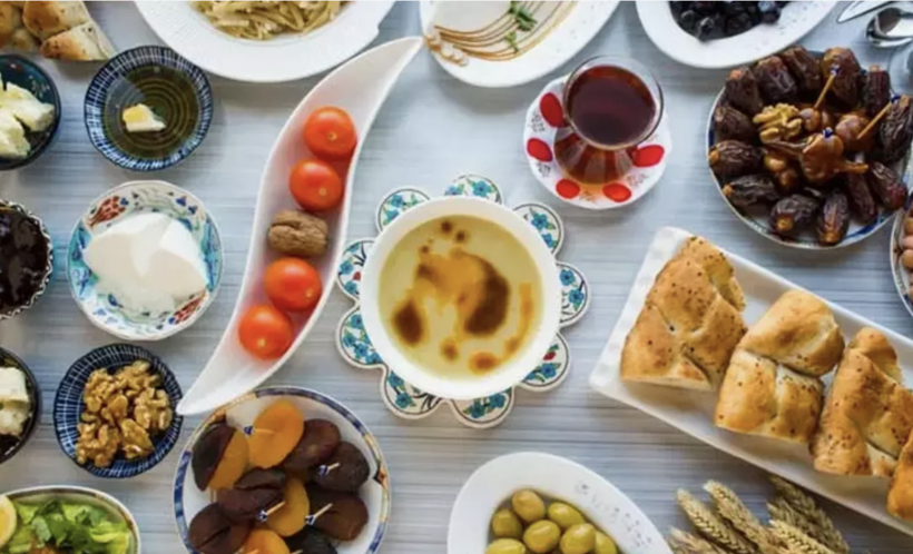 Ramazanda beslenmeye dikkat! Yanlış besinler mide sorunlarına yol açabilir - Resim: 1