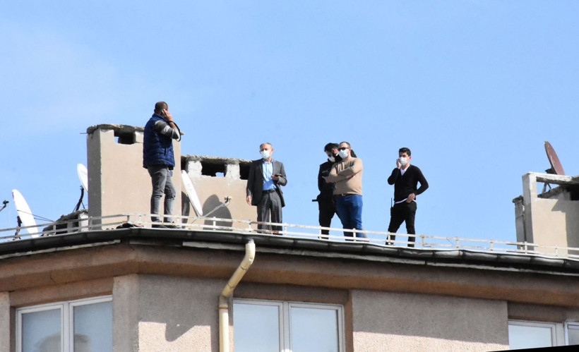 Sivas'ta olayı gören koştu cep telefonuna sarıldı - Resim: 1