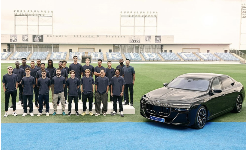 Göz kamaştıran hediye! Arda Güler yeni arabasıyla böyle poz verdi, arabanın değeri dudak uçuklattı - Resim: 1