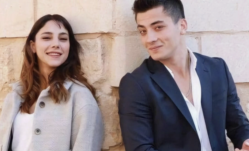 Birlikteler mi? Atakan Özkaya ve Dilin Döger'den aşk kokan kareler! - Resim: 1