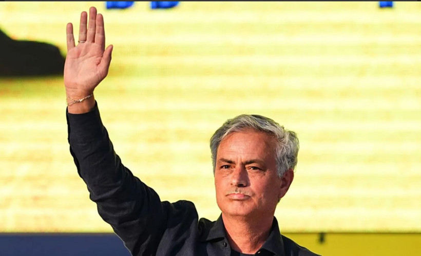 127 milyon Euro'luk golcü Fenerbahçe'ye geliyor! Portekizli yıldızı Jose Mourinho ikna edecek - Resim: 2