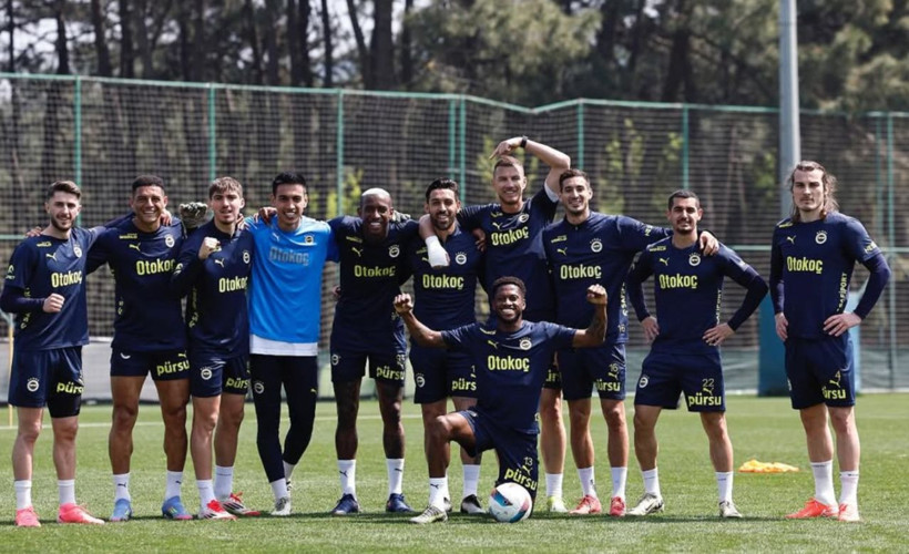 Fenerbahçe'de kabuk değişimi başlıyor! Takımdan ayrılacak ilk 3 yabancı futbolcu belli oldu - Resim: 3