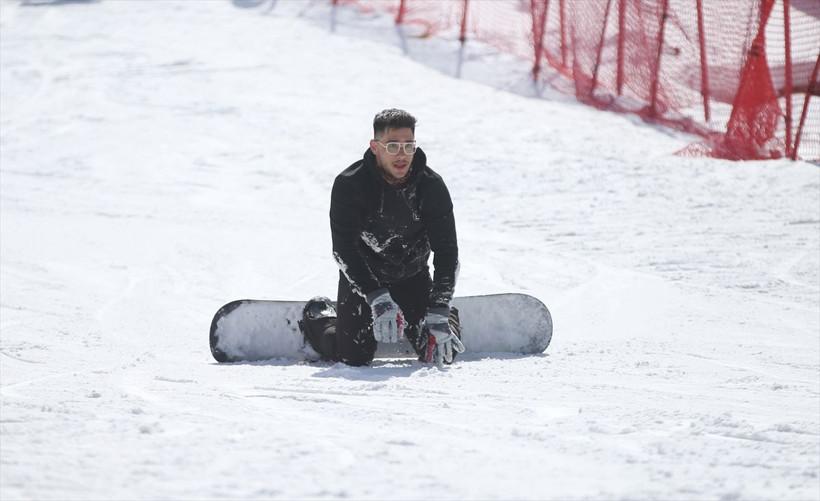 Covid-19 kısıtlamasından muaf oldular! Erzurum Palandöken'de keyif çattılar - Resim: 1