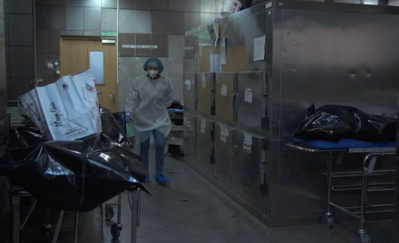 Koronada 4. dalga yıkıp geçiyor! Morglar doldu ölüler hastane koridorlarına sıralanıyor - Resim: 1