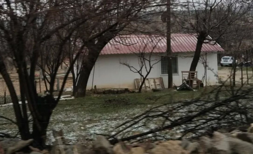 Karaman'da çiftlikte kan donduran manzara! Beton altına gömülü 23 kemik bulundu - Resim: 3