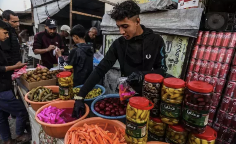 Gazze'de Ramazan hareketliliği! Pazarda görülen o kutular şaşkınlık yarattı - Resim: 2
