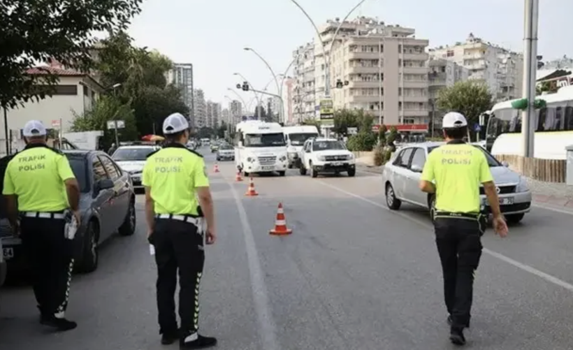 123 bin kişinin ehliyeti iptal edildi! Bu sürücülere artık af yok... - Resim: 1