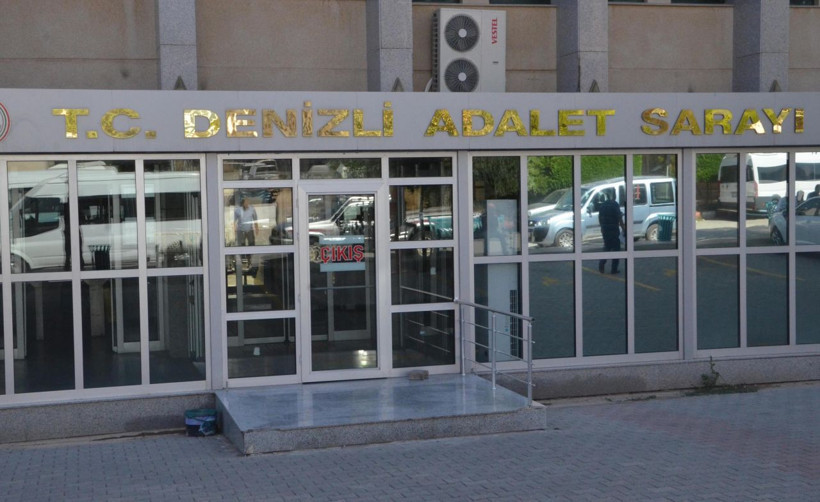 Denizli'de oğluna tanıklık yaptığı adliyede dövülerek öldürüldü - Resim: 1